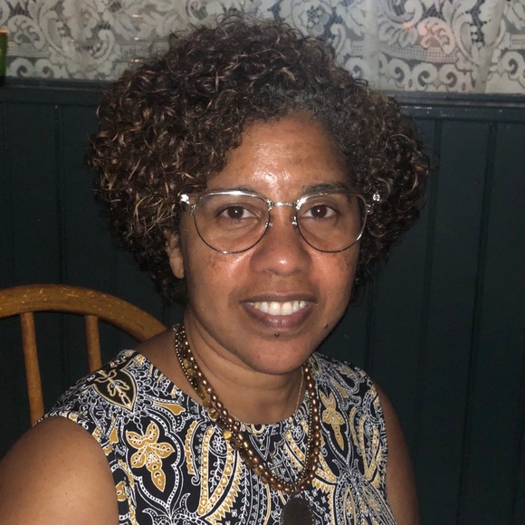 Meet your Posher, Maria - Picture 1 of 1